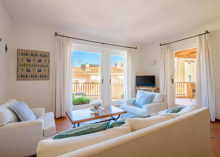 Guesthost - Square W Parking * Porto Cervo