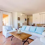 Guesthost - Square W Parking Porto Cervo