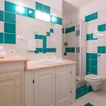 Guesthost - Square W Parking Porto Cervo