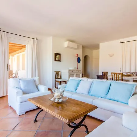 Guesthost - Square W Parking Porto Cervo