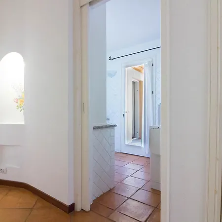 Luxury In Square With Parking