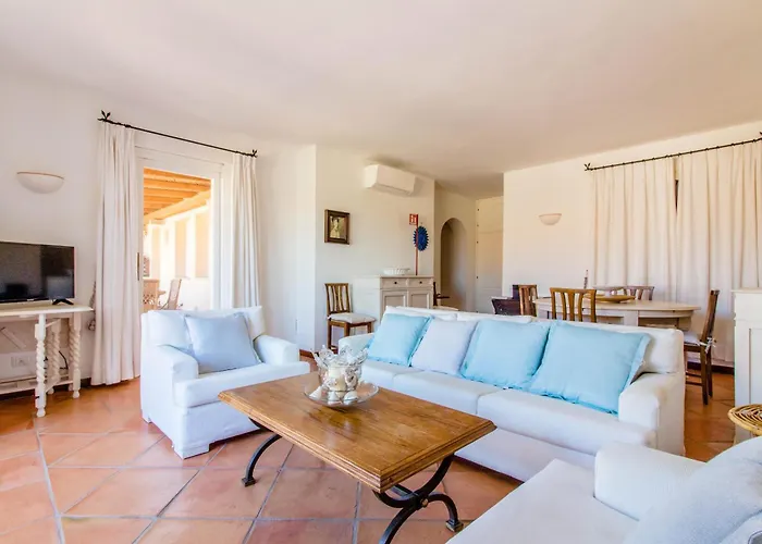 Guesthost - Square W Parking Porto Cervo