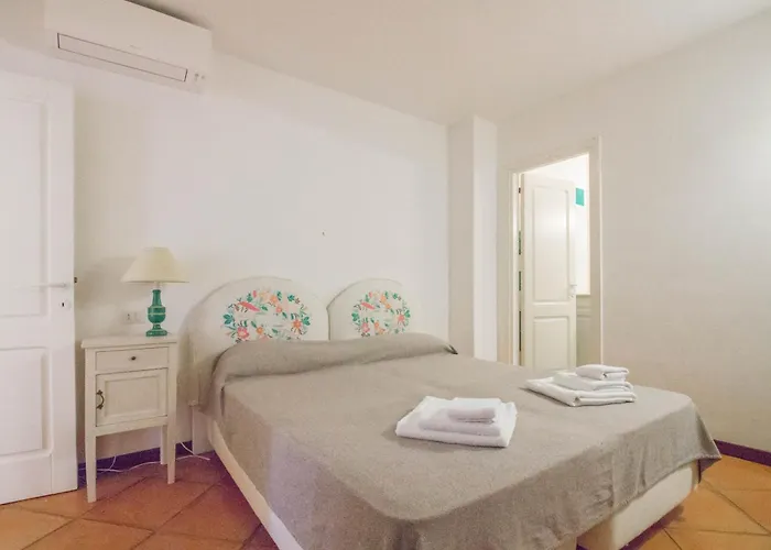 Guesthost - Square W Parking Appartement *